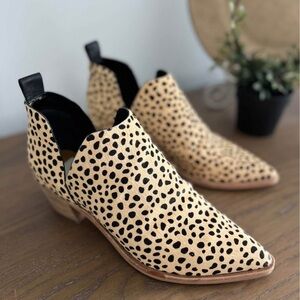Dolce Vita Tan and Black Ankle Booties